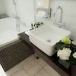 Otel La Eugene 5*