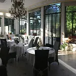 La Eugene Otel