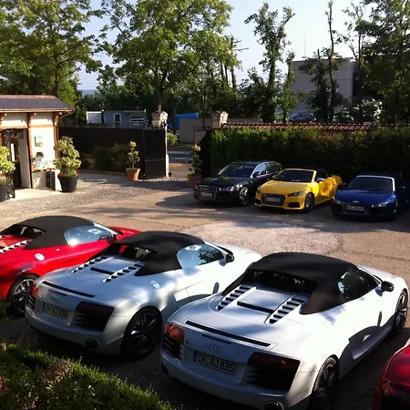 La Eugene فندق إيبيرني