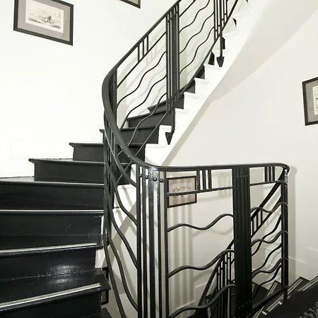 La Eugene إيبيرني