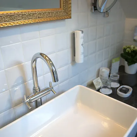 La Eugene Hotel 5*