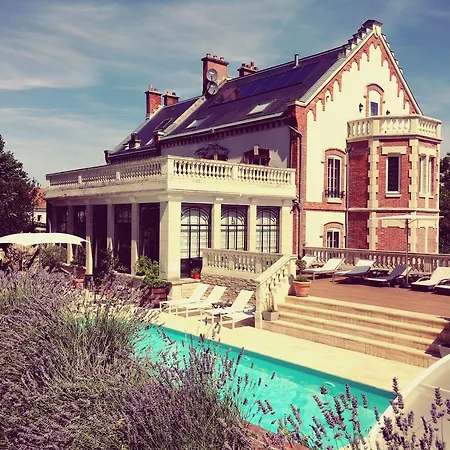 Отель La Eugene 5*